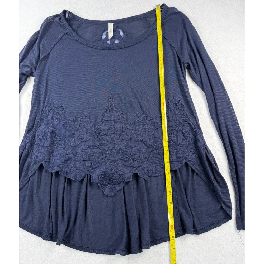 Free People That's Amore High Low Crochet Lace Tee Navy Blue Size Small Y2K